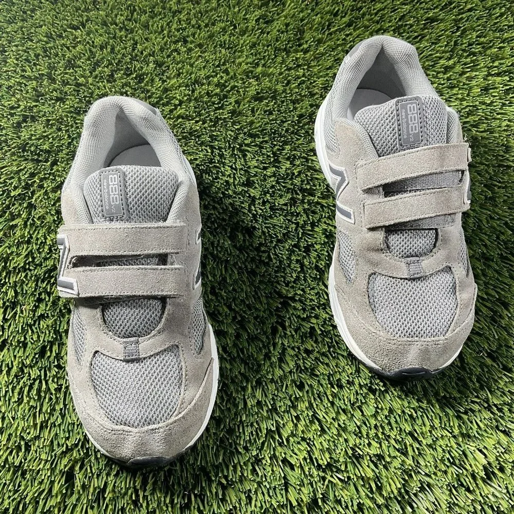 New Balance 888v2 Gray White Athletic Running Shoes Sneakers Boys Youth Size 1Y